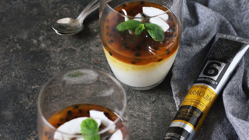 Panna Cotta with Passion Fruit Jam with Ginger. A light dessert filled with intense flavours!